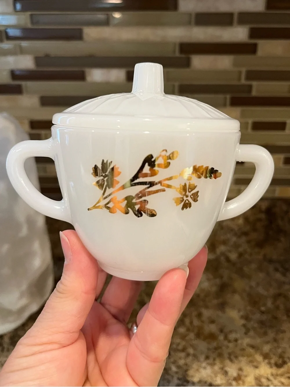 Vintage Federal Glass milk glass creamer & sugar bowl Meadow Gold Wheat pattern.